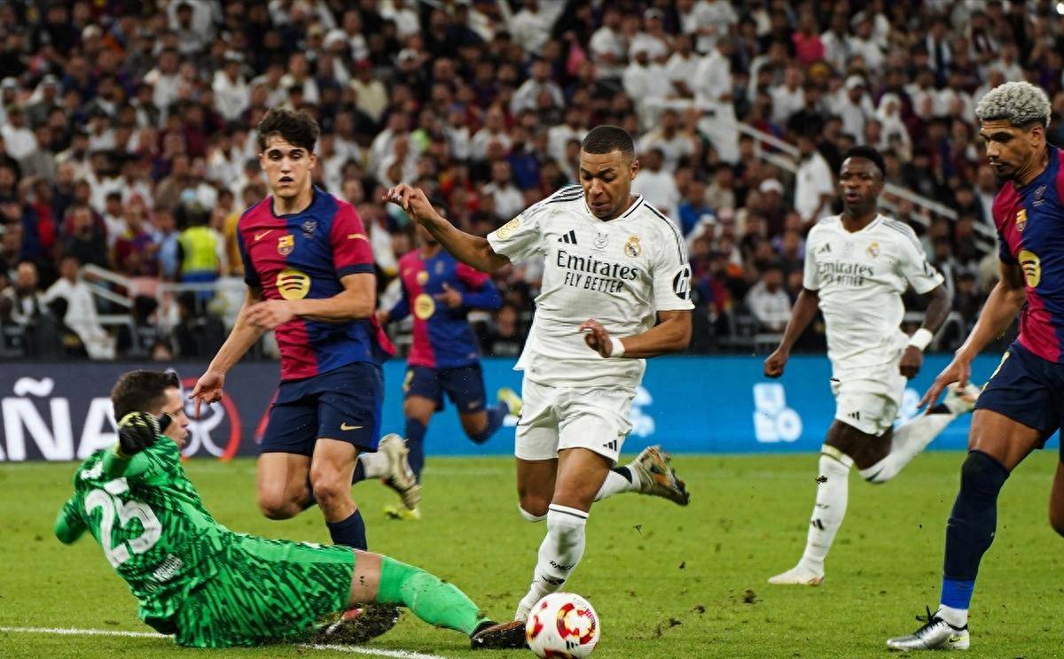 关于国王杯赛后再迎强敌，埃因霍温再遭质疑，主帅态度——态度坚定，纪律约束更严格的信息