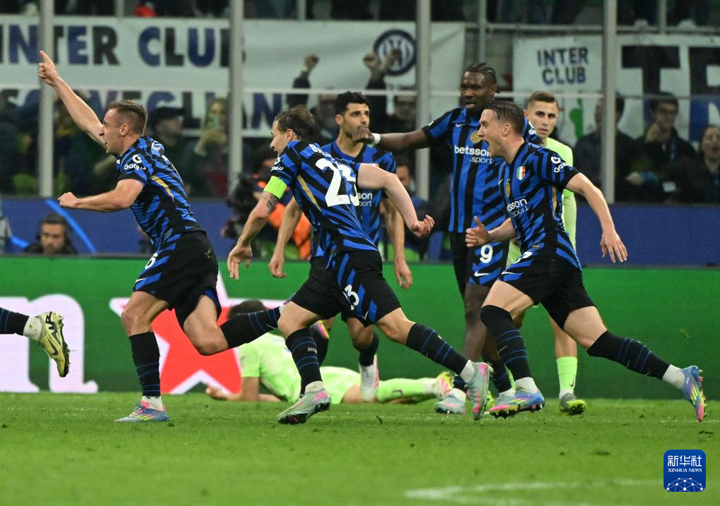 问鼎娱乐官方网站关于转折点！国际米兰回应争议；西甲今夜攻防权衡；气氛紧张；赛程密集仍需轮换的信息